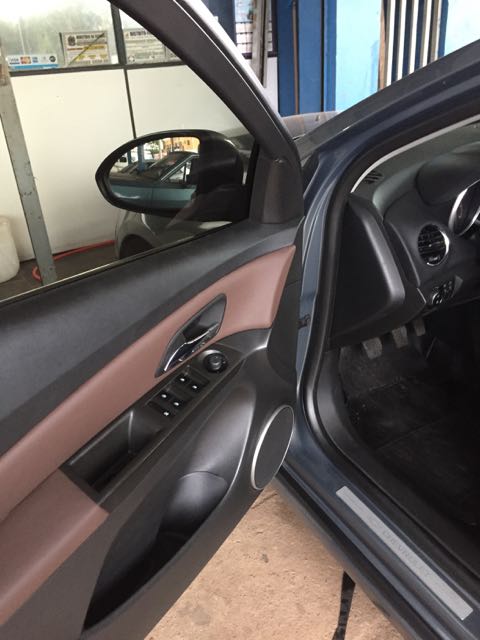 Cruze Lateral